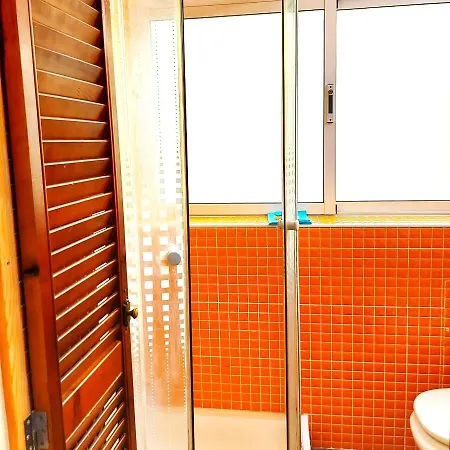 Nyaraló Cheap Studio, Wifi Free Adeje House *