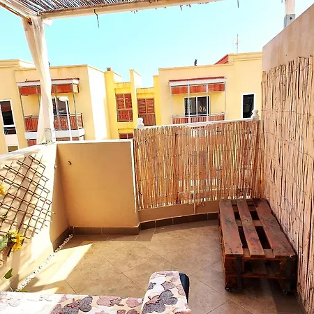 Nyaraló Cheap Studio, Wifi Free Adeje House